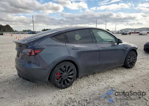 2023 Tesla Model Y z USA, uszkodzony, nr VIN 7SAYGDEF3PF896859